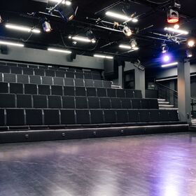 nosht-na-teatrite-nbu_280x280_crop_478b24840a