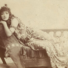 dep-teatur-sara-berner-film-nbu_280x280_crop_478b24840a