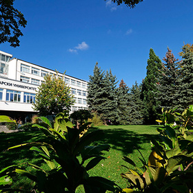 nbu-main-entrance-autumn_280x280_crop_478b24840a