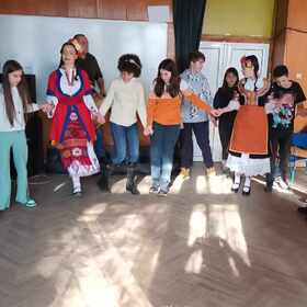 409560661-1435797310347629-6021415332601308294-n_280x280_crop_478b24840a