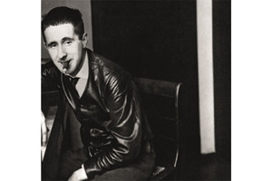 brecht_300x200_crop_478b24840a