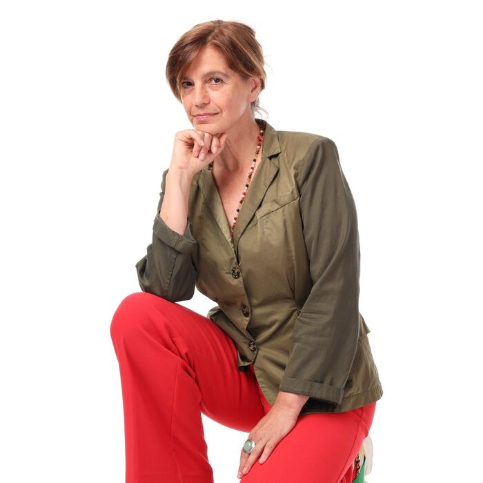 elena-panayotova-fb_700x700_crop_478b24840a