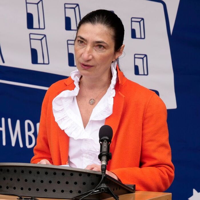 snejina-petrova-nbu_700x700_crop_478b24840a