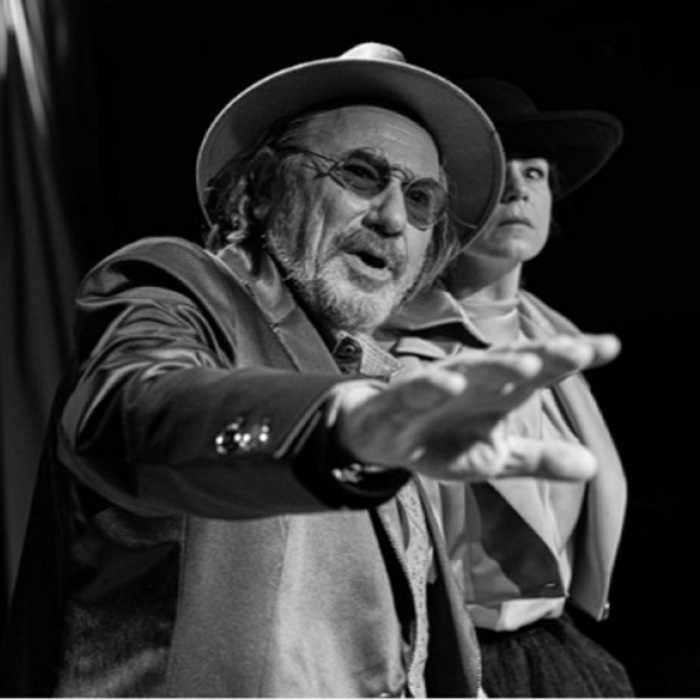 014-bnr_700x700_crop_478b24840a