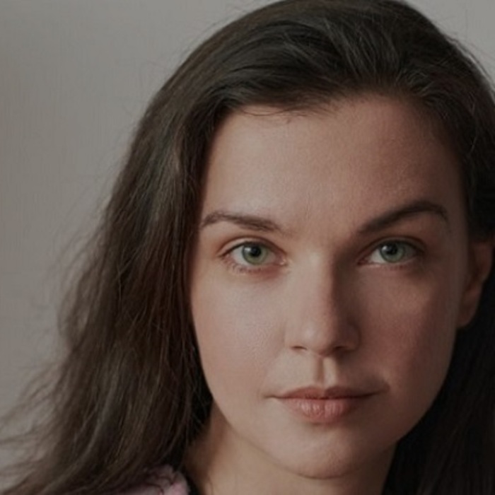 016-thecreators-bg_700x700_crop_478b24840a