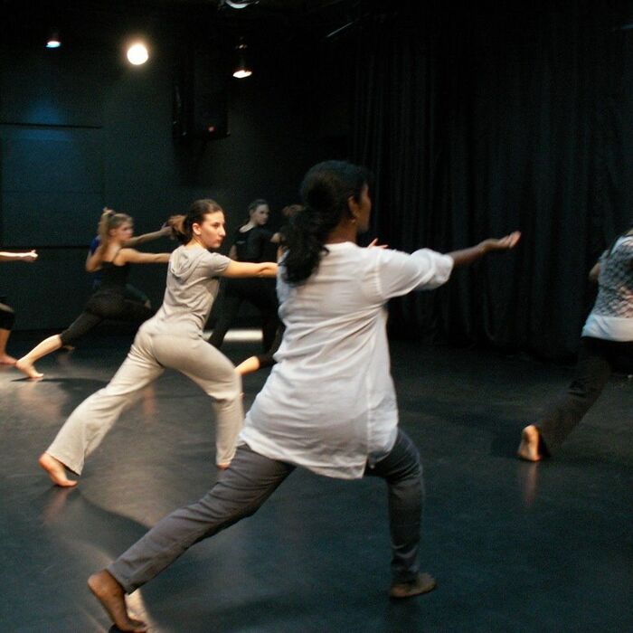 tancov-teatur-nbu_700x700_crop_478b24840a