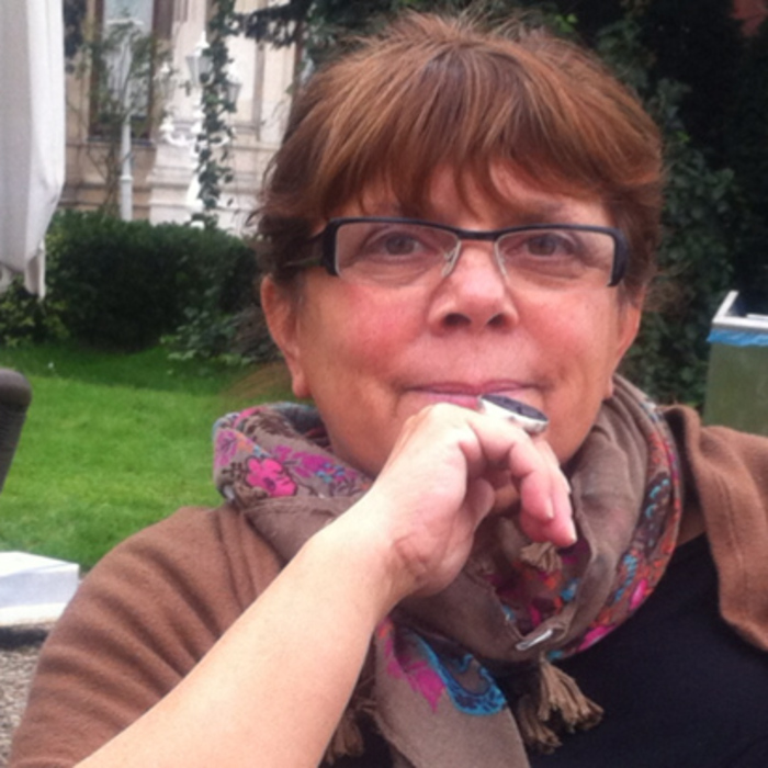 vuzkresiq_700x700_crop_478b24840a