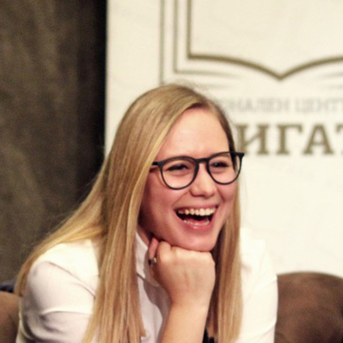 ostajnica-webcafe_700x700_crop_478b24840a