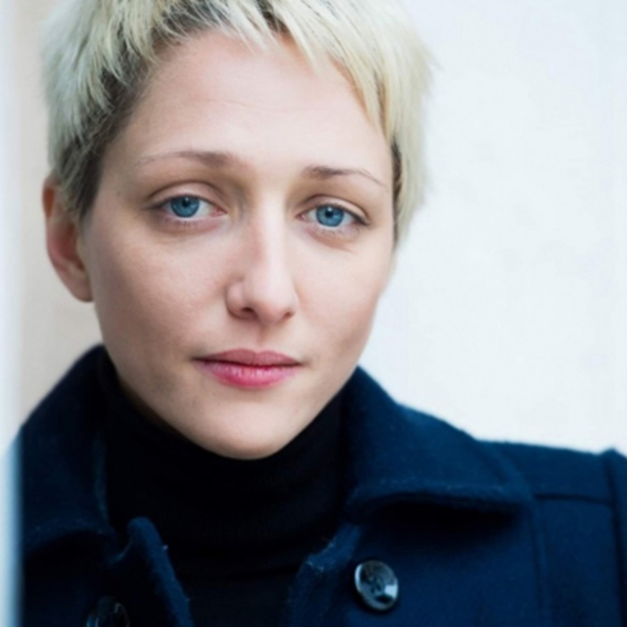 martina-apostolova-momichetata-com_700x700_crop_478b24840a