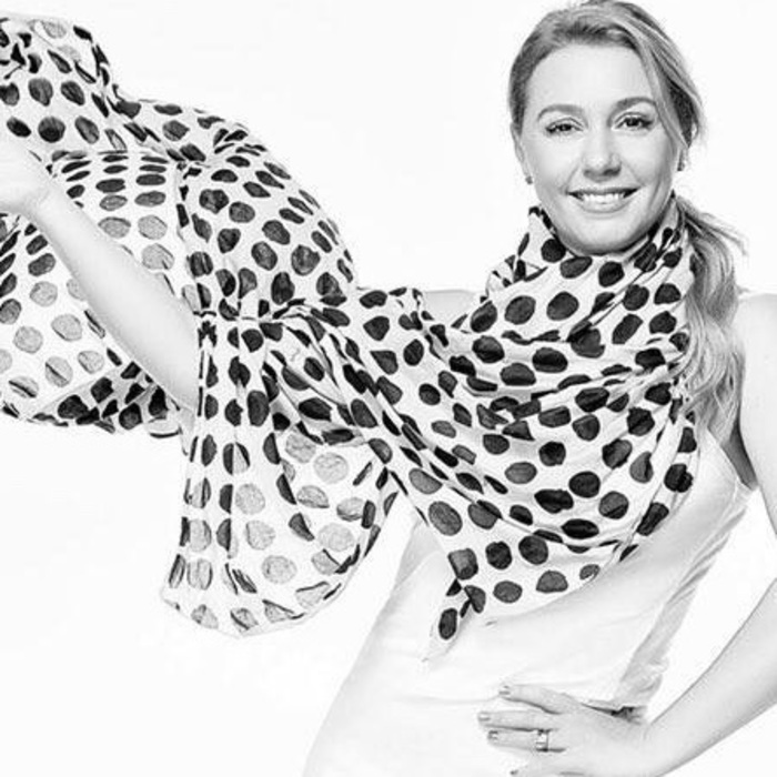 09_700x700_crop_478b24840a