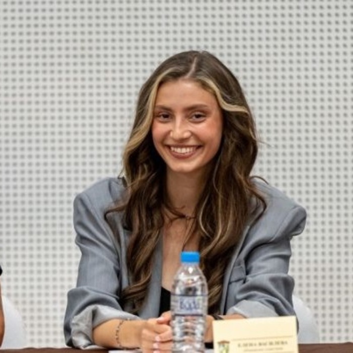 elena-vasileva-alumni-botevgrad-com_700x700_crop_478b24840a