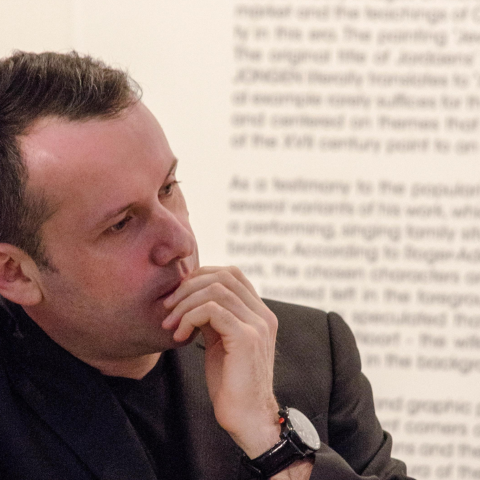 qvor-gurdev-nbu_700x700_crop_478b24840a