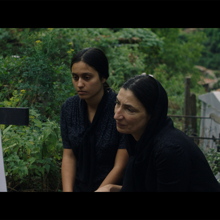 berli-2_700x700_crop_478b24840a