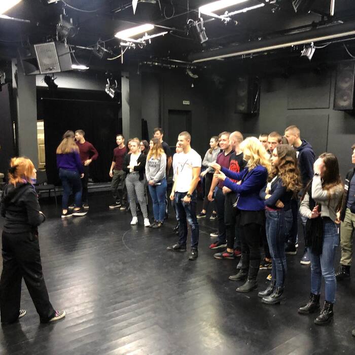 78382261-1086209718385132-7955744127709085696-n_700x700_crop_478b24840a