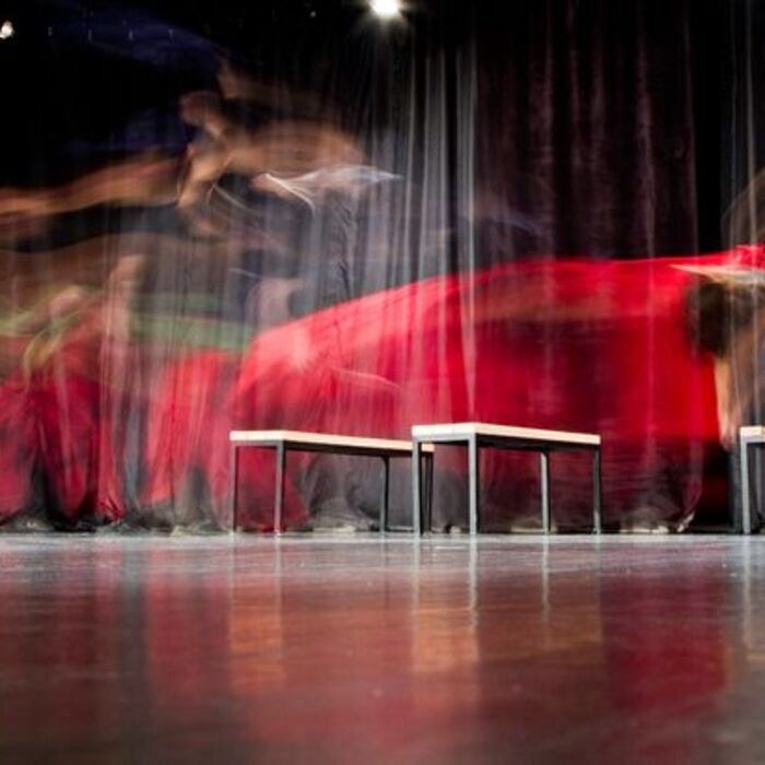 playback-17573_700x700_crop_478b24840a