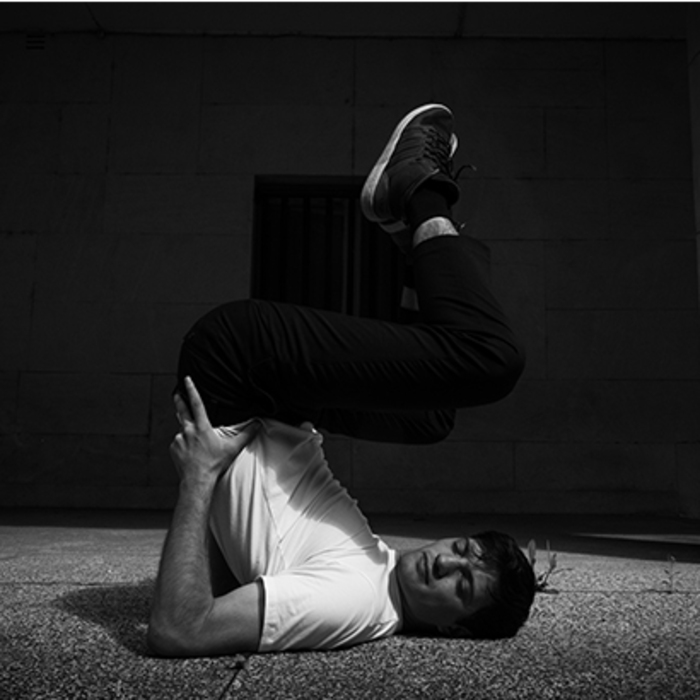 untitled-1_700x700_crop_478b24840a