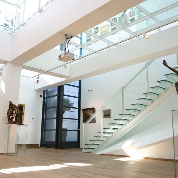 dsc-8640-copy-04_700x700_crop_478b24840a