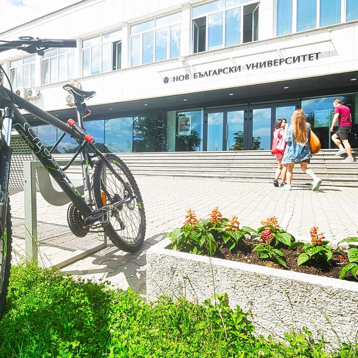 ulasirane-mesec-may_700x700_crop_478b24840a