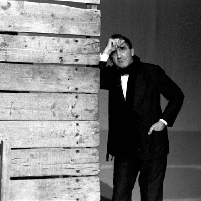 tadeusz-kantor-ag-15_700x700_crop_478b24840a